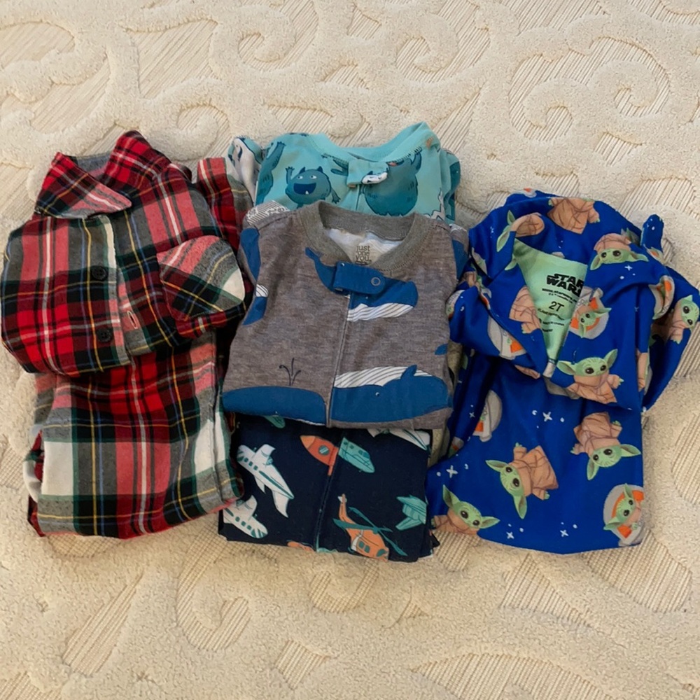 Lot of 5 pajamas